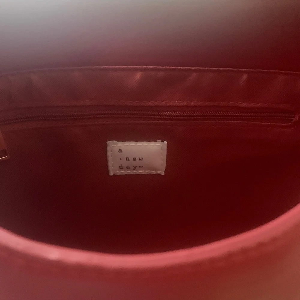 a new day red rust Shoulder Bag with Gold Accent - Picture 4 of 6